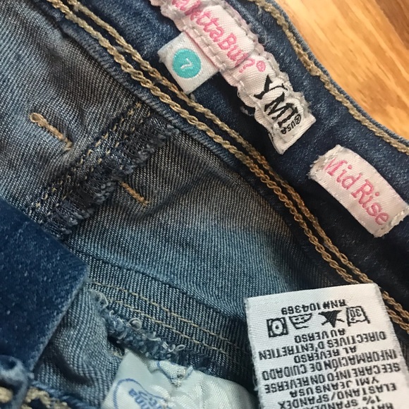 Size 7 Ripped Shorts - Picture 3 of 3